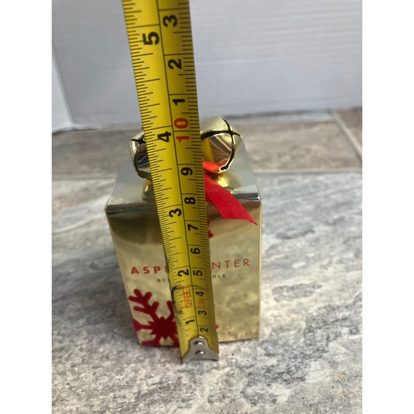 White Barn Aspen Winter Scented Candle Gift Box Jingle Bells - Picture 7 of 8